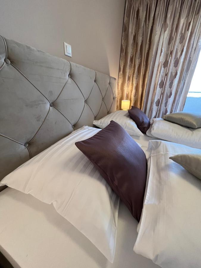 Apartman Yacht เมดูลิน ภายนอก รูปภาพ